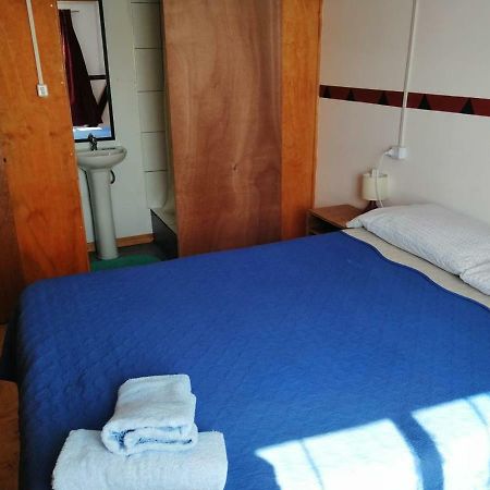 Hostal Nomades Chiloe 卡斯特鲁 外观 照片